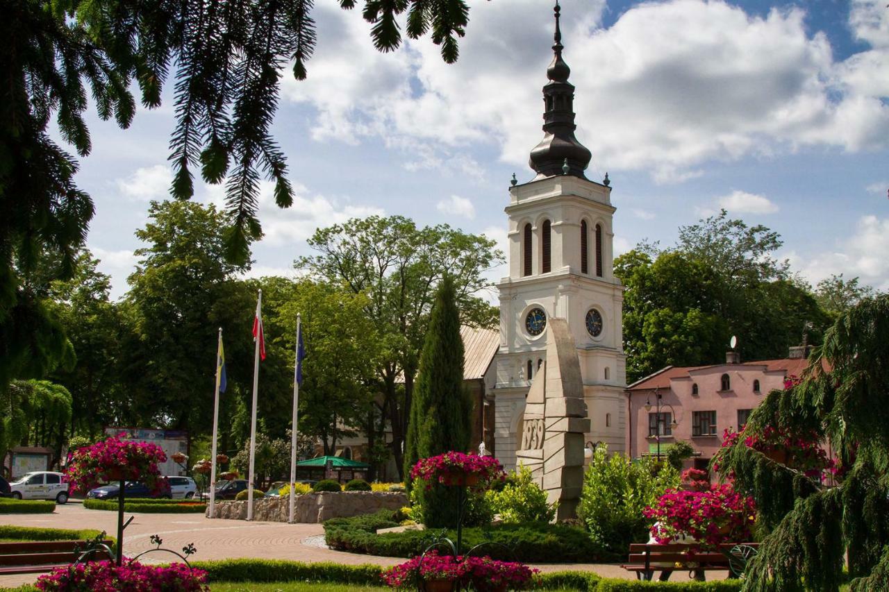 Staromiejski * Uniejow